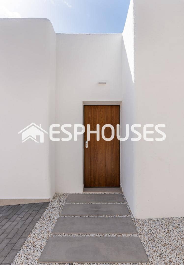 Chalet de 3 habitaciones en Dolores en venta con piscina garaje - 429.900 € (Ref: 9444998)