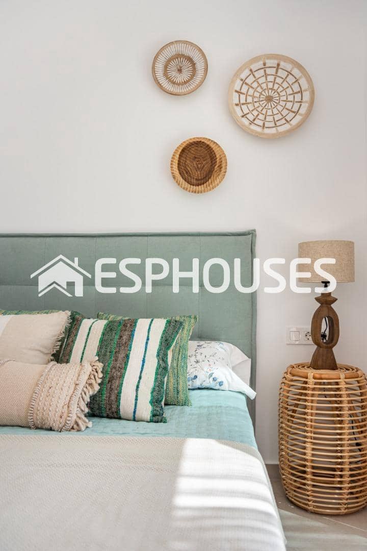 Chalet de 3 habitaciones en Benijófar en venta con piscina garaje - 569.900 € (Ref: 9444999)