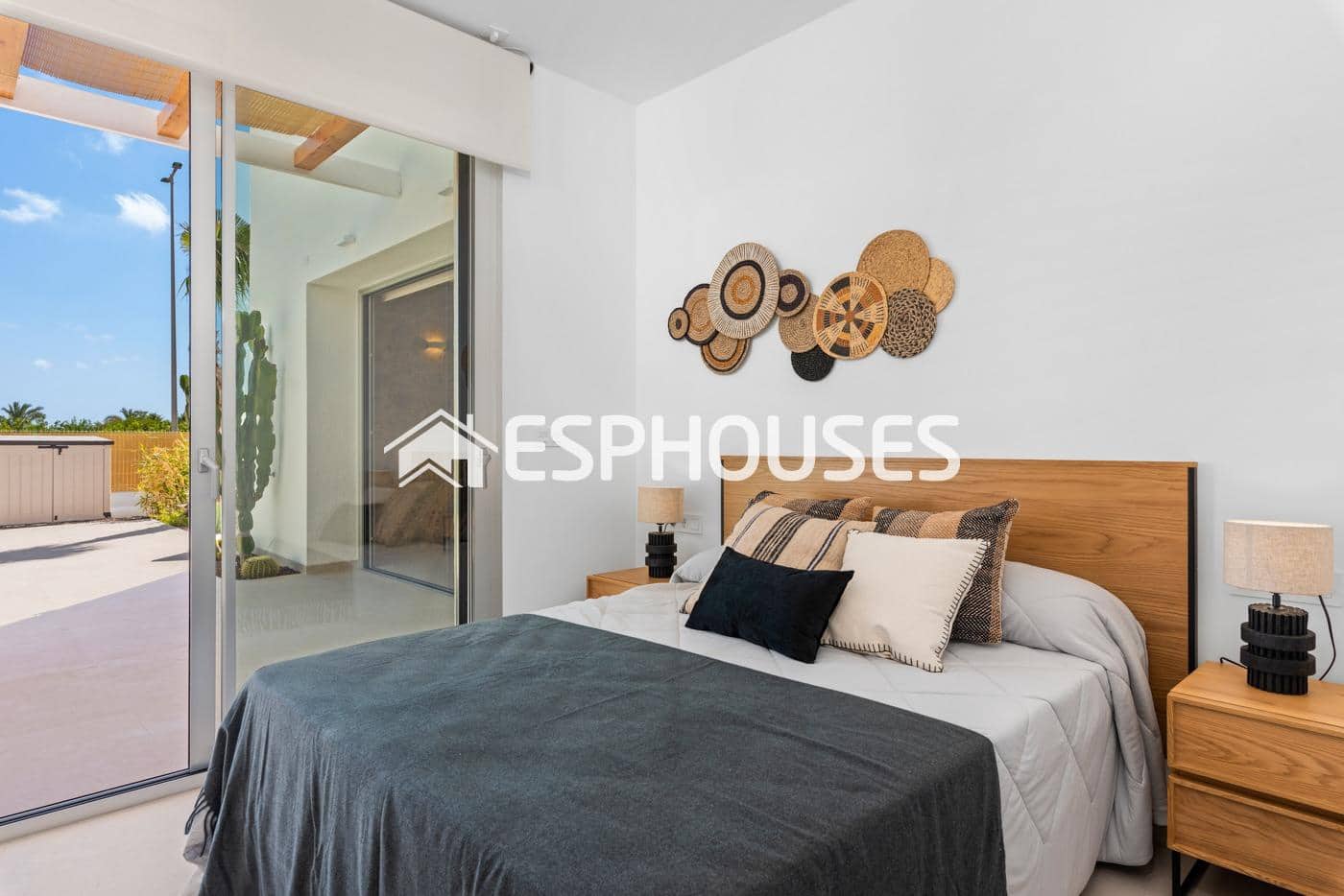 Chalet de 3 habitaciones en Benijófar en venta con piscina garaje - 569.900 € (Ref: 9444999)