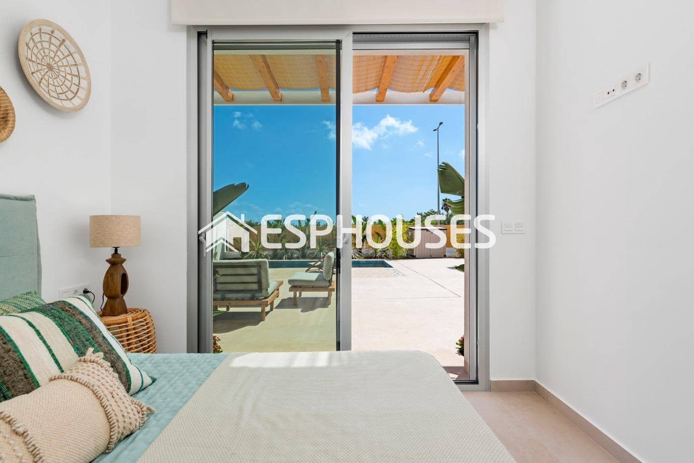 Chalet de 3 habitaciones en Benijófar en venta con piscina garaje - 569.900 € (Ref: 9444999)