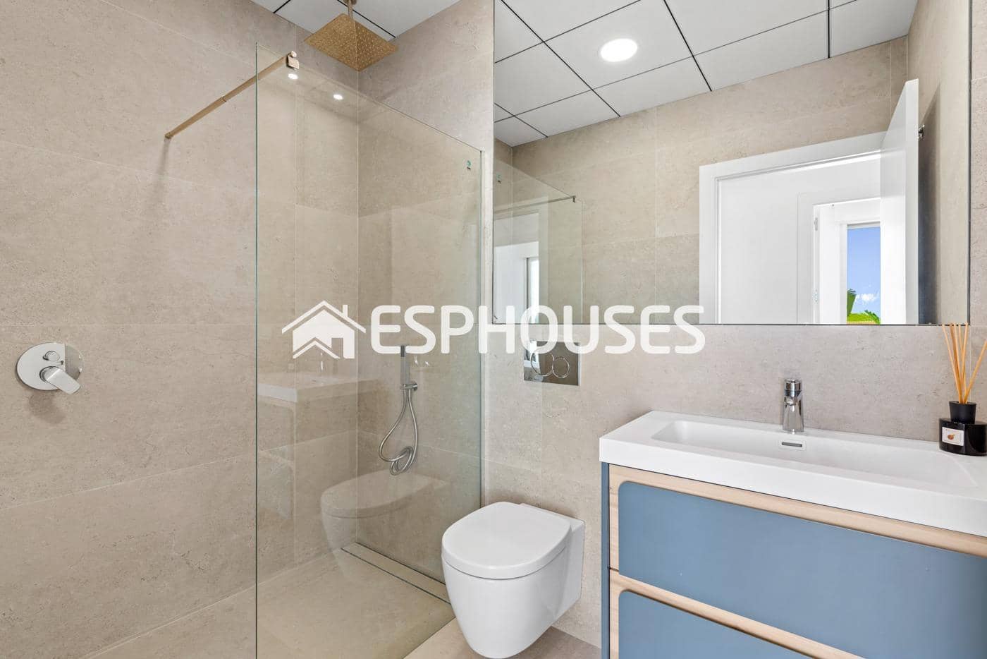 Chalet de 3 habitaciones en Benijófar en venta con piscina garaje - 569.900 € (Ref: 9444999)