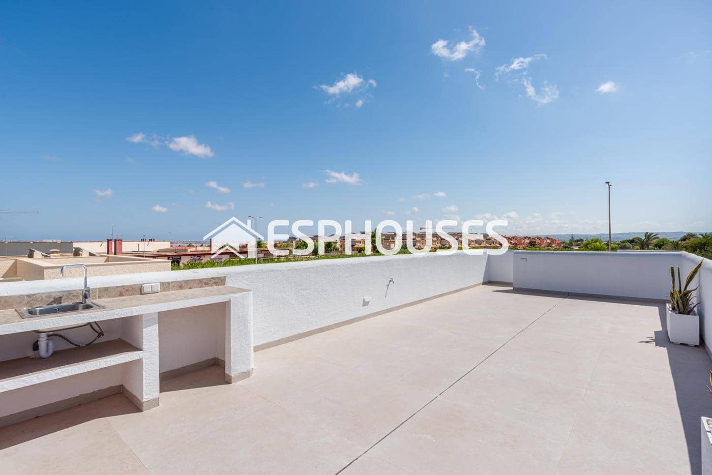 Chalet de 3 habitaciones en Benijófar en venta con piscina garaje - 569.900 € (Ref: 9444999)