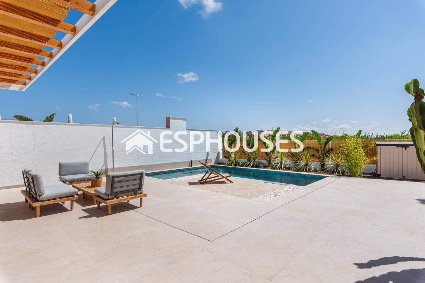 Chalet de 3 habitaciones en Benijófar en venta con piscina garaje - 569.900 € (Ref: 9444999)