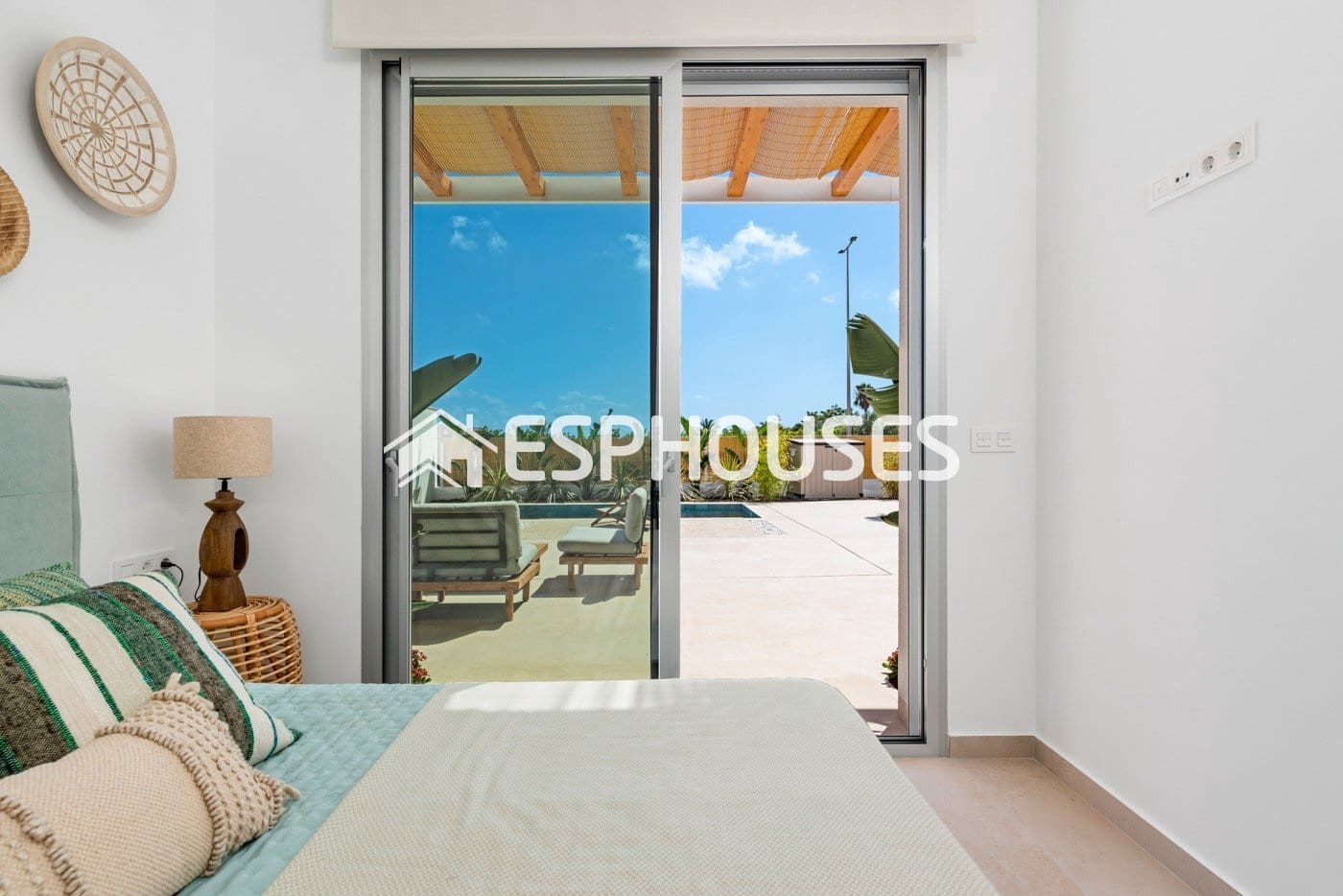 3 bedroom Villa for sale in Benijofar with pool - € 569,900 (Ref: 9444999)