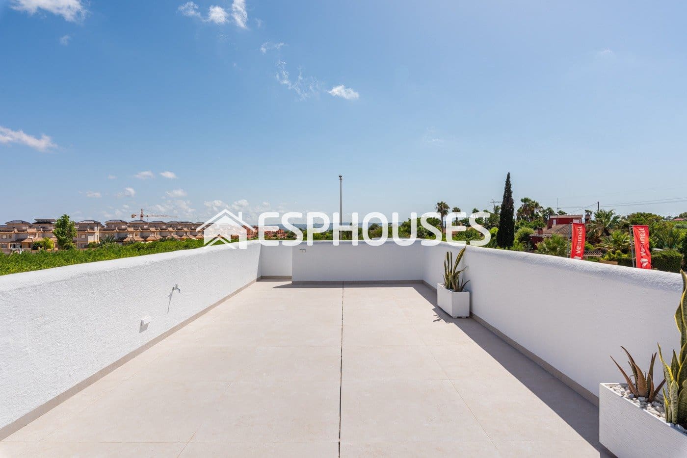 3 bedroom Villa for sale in Benijofar with pool - € 569,900 (Ref: 9444999)