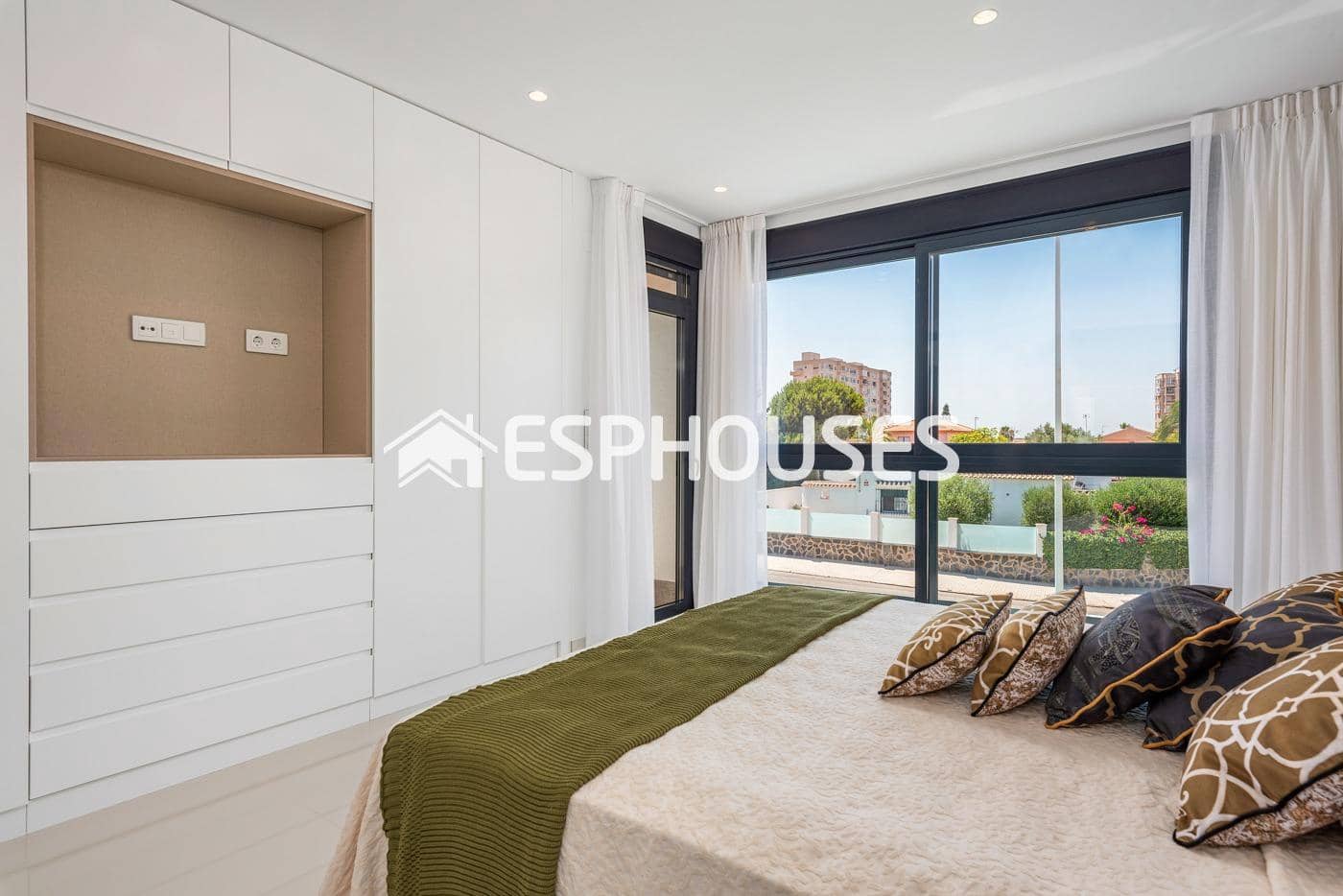 3 sovrum Villa till salu i Playa Honda med pool - 495 950 € (Ref: 9445027)