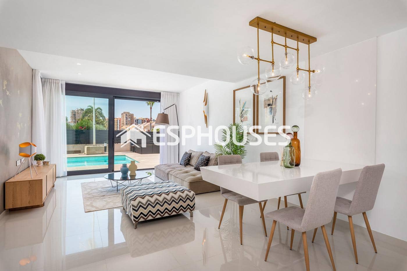 4 slaapkamer Villa te koop in Playa Honda met zwembad garage - € 630.000 (Ref: 9445028)