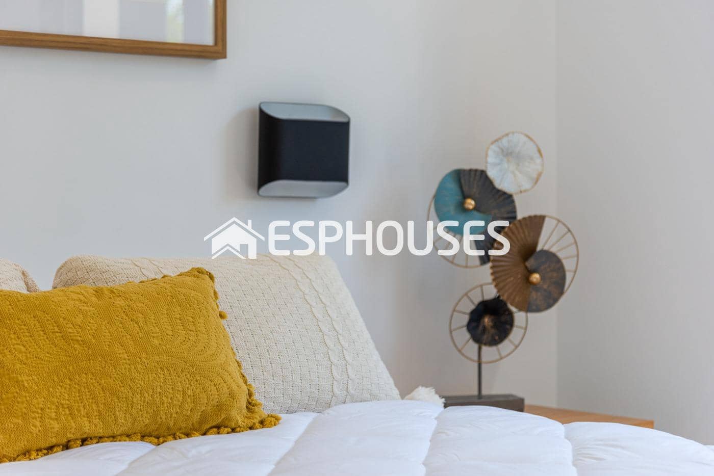 4 slaapkamer Villa te koop in Playa Honda met zwembad garage - € 630.000 (Ref: 9445028)