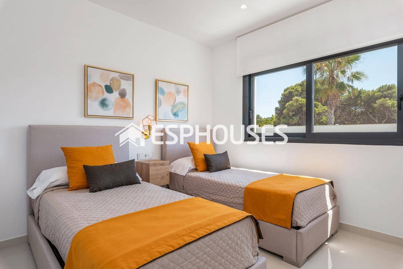 4 slaapkamer Villa te koop in Playa Honda met zwembad garage - € 630.000 (Ref: 9445028)