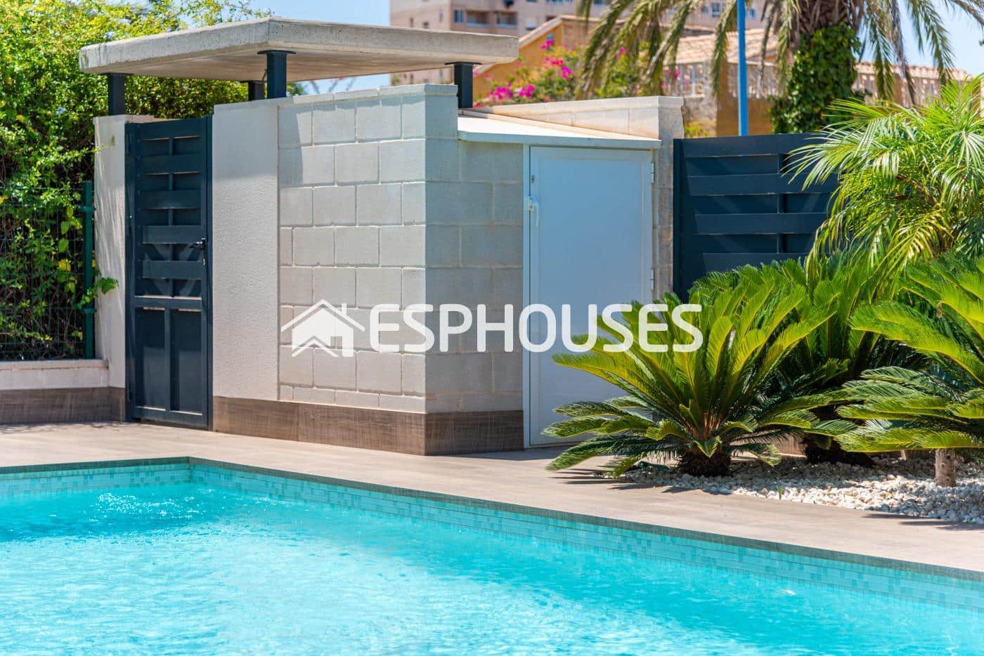 4 slaapkamer Villa te koop in Playa Honda met zwembad garage - € 630.000 (Ref: 9445028)