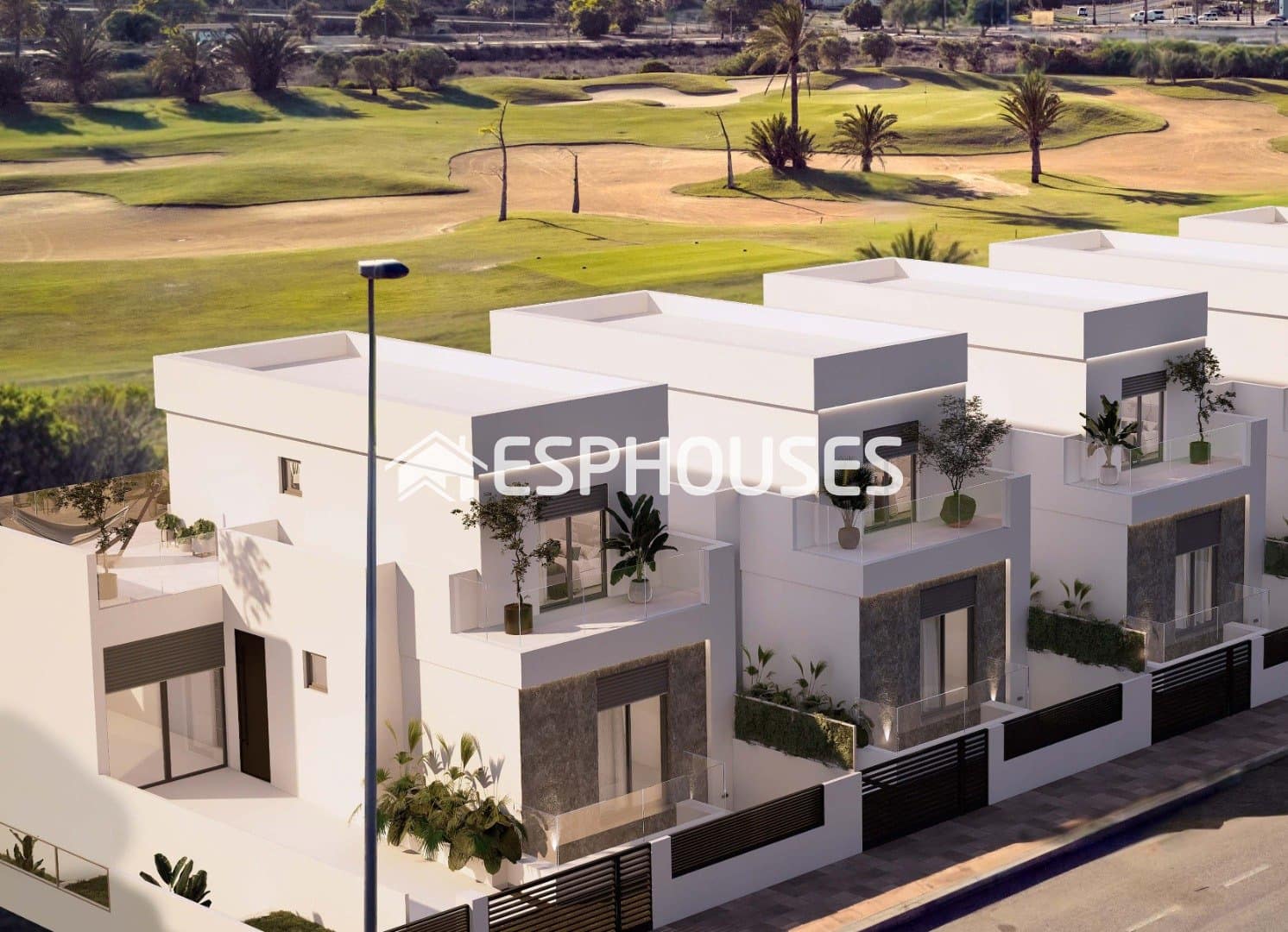 3 soveværelse Villa til salg i Los Alcazares med swimmingpool garage - € 720.000 (Ref: 9445029)