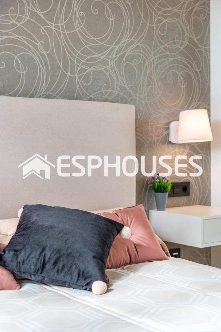 3 slaapkamer Appartement te koop in Torrevieja met zwembad - € 325.000 (Ref: 9445036)