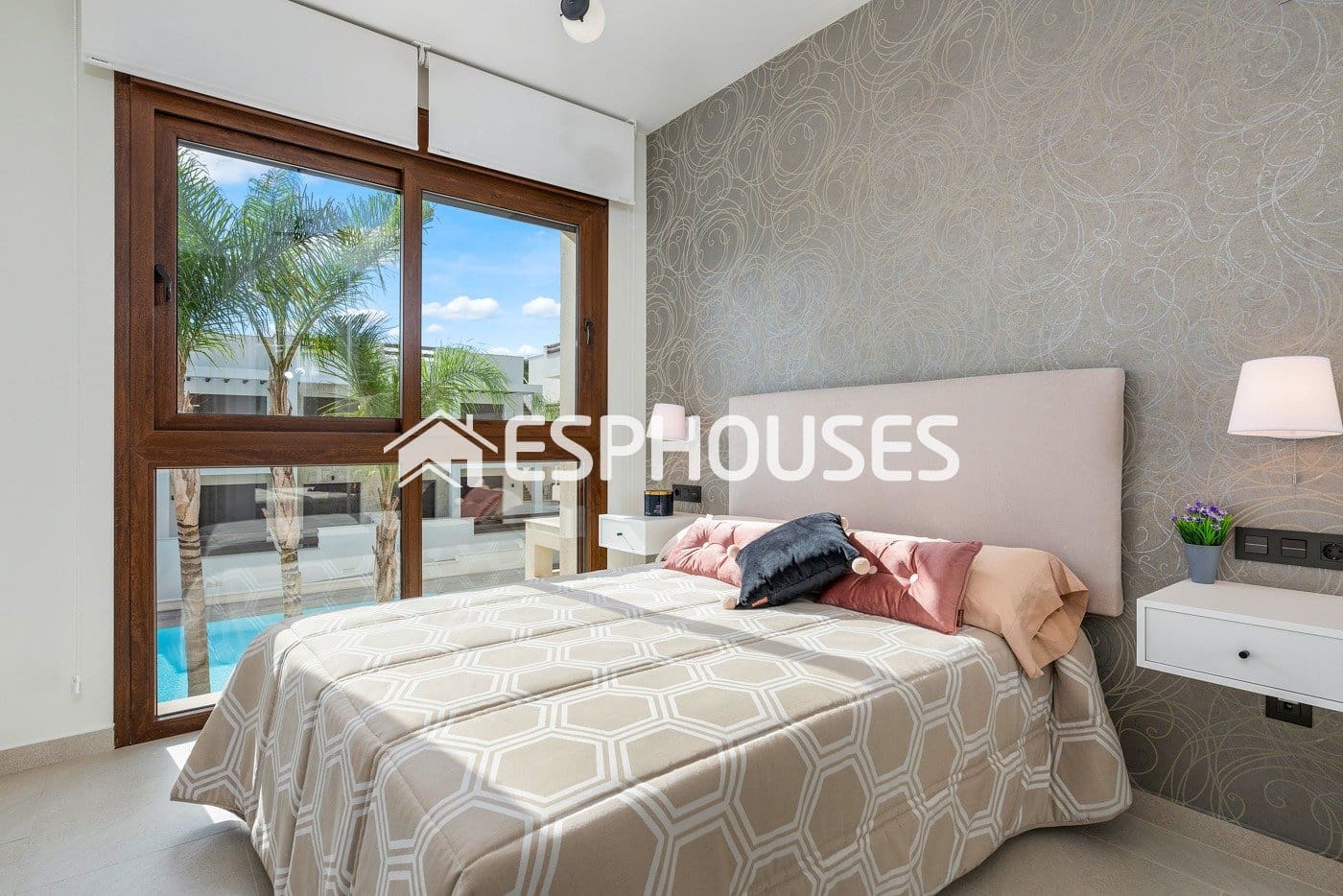 3 soveværelse Penthouse til salg i Torrevieja med swimmingpool - € 325.000 (Ref: 9445036)
