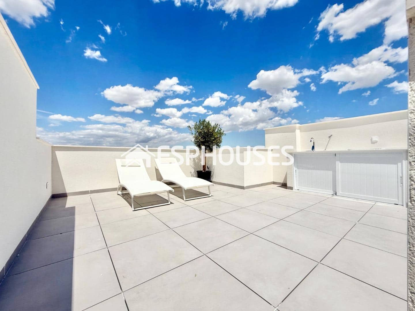 2 bedroom Bungalow for sale in Cox with pool garage - € 219,000 (Ref: 9445048)