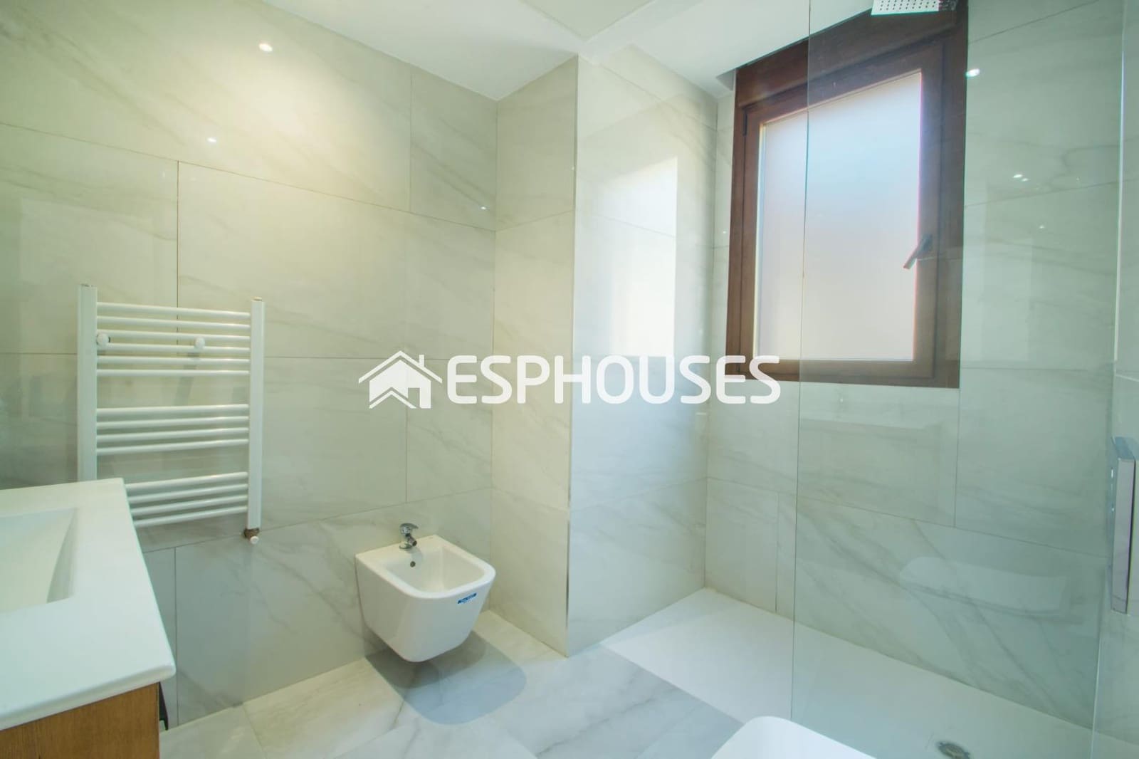 4 slaapkamer Villa te koop in Finestrat met zwembad - € 850.000 (Ref: 9445055)