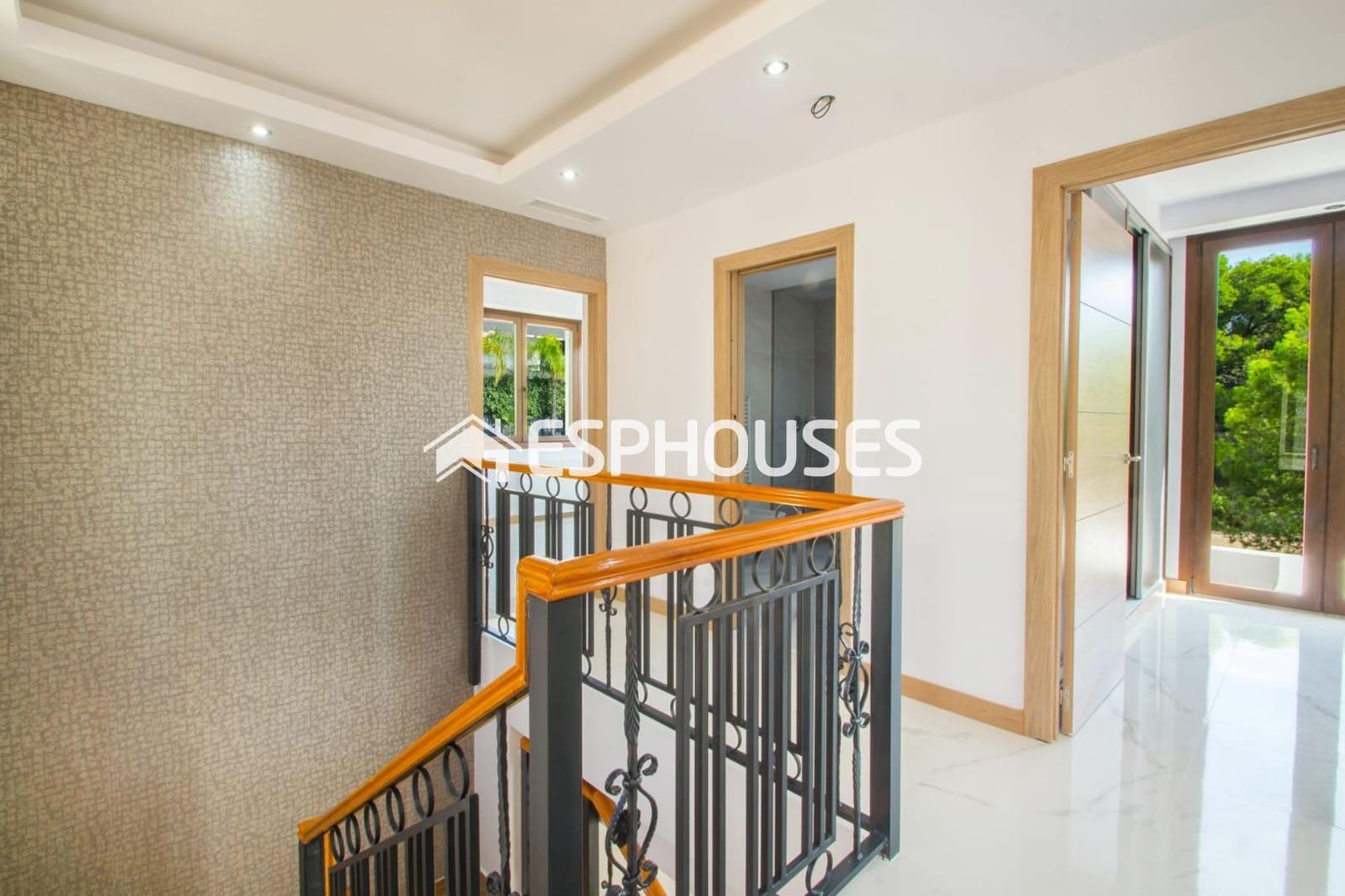 4 slaapkamer Villa te koop in Finestrat met zwembad - € 850.000 (Ref: 9445055)