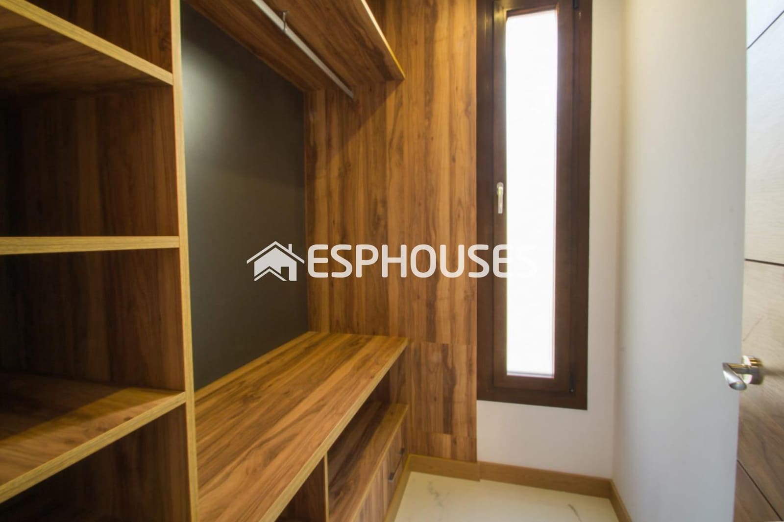 4 slaapkamer Villa te koop in Finestrat met zwembad - € 850.000 (Ref: 9445055)