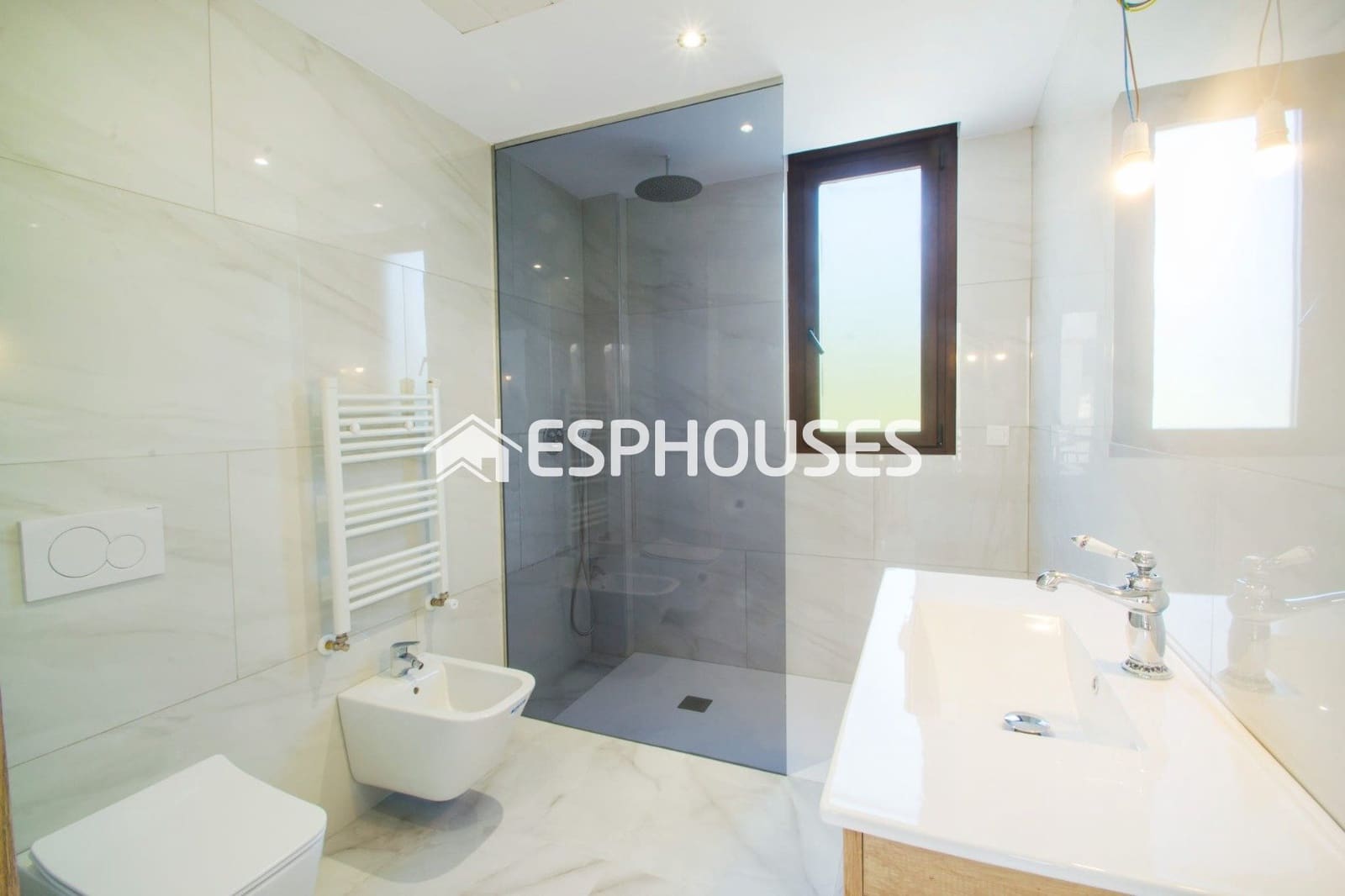 4 soverom Villa til salgs i Finestrat med svømmebasseng garasje - € 850 000 (Ref: 9445055)