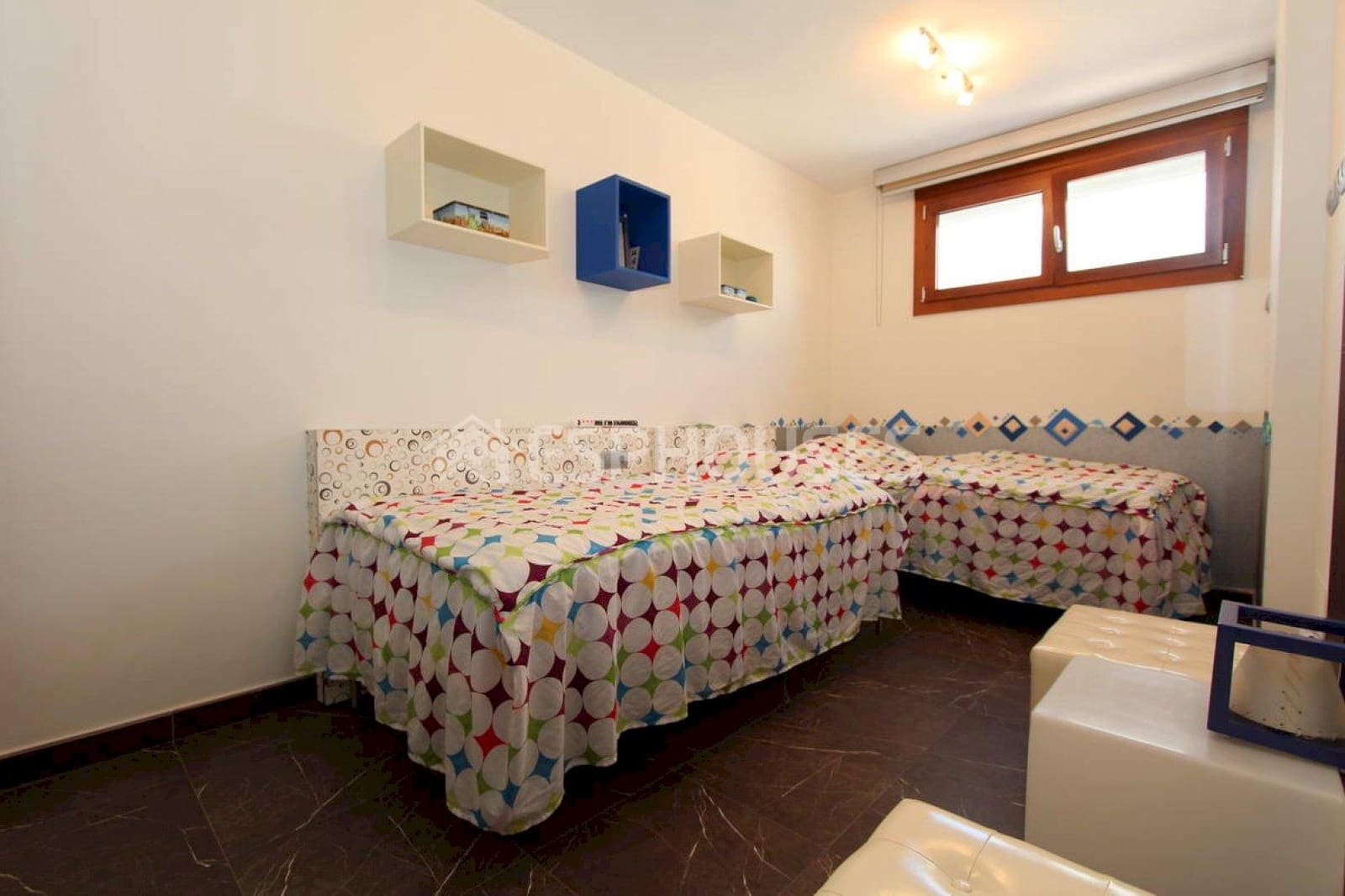 4 makuuhuone Bungalow myytävänä paikassa Guardamar del Segura mukana uima-altaan 
autotalli - 599 000 € (Ref: 9445059)