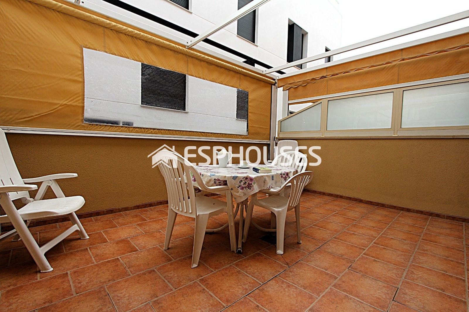 3 bedroom Bungalow for sale in Guardamar del Segura with pool garage - € 249,000 (Ref: 9445061)