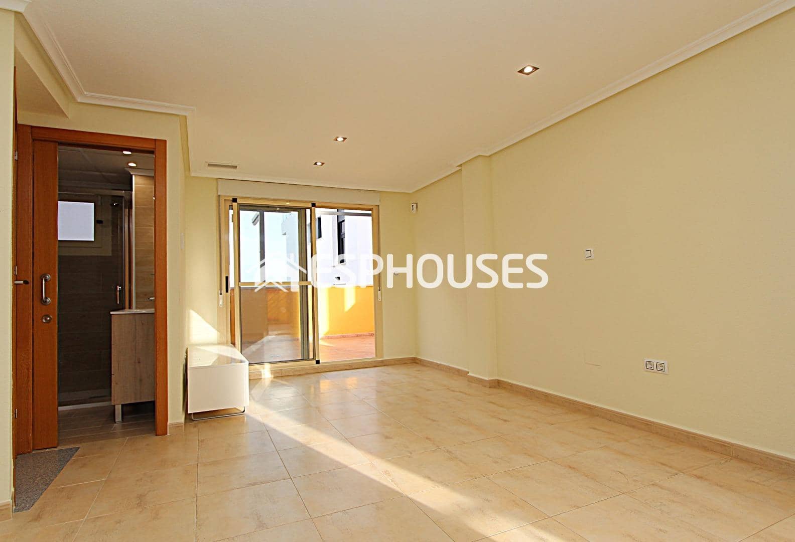 3 sypialnia Bungalow na sprzedaż w Guardamar del Segura z basenem garażem - 281 000 € (Ref: 9445062)