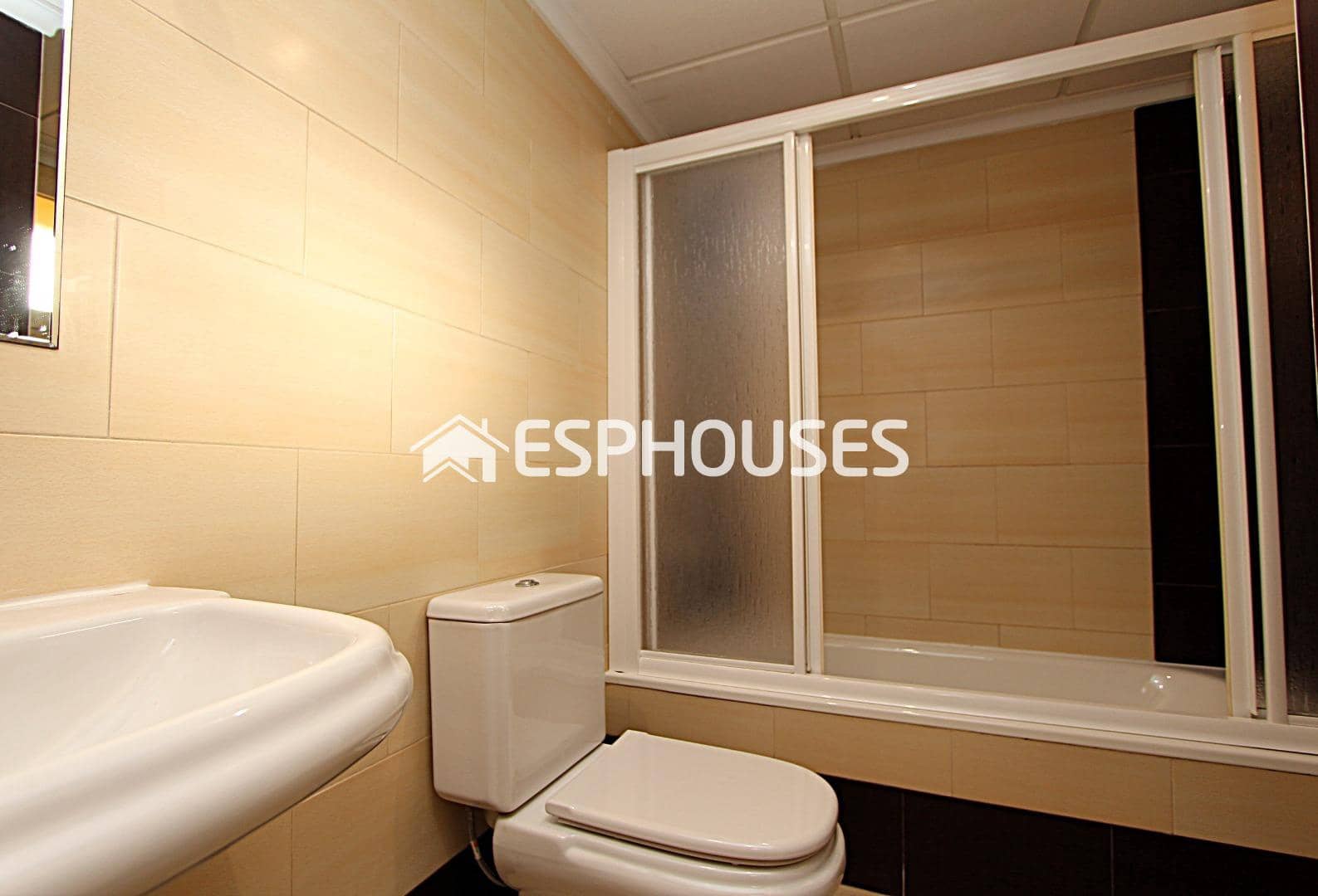 3 sypialnia Bungalow na sprzedaż w Guardamar del Segura z basenem garażem - 281 000 € (Ref: 9445062)