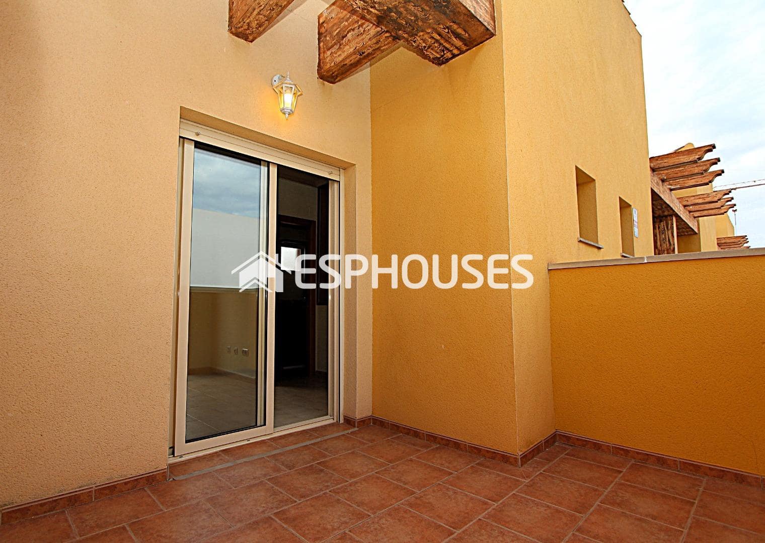 3 sypialnia Bungalow na sprzedaż w Guardamar del Segura z basenem garażem - 281 000 € (Ref: 9445062)