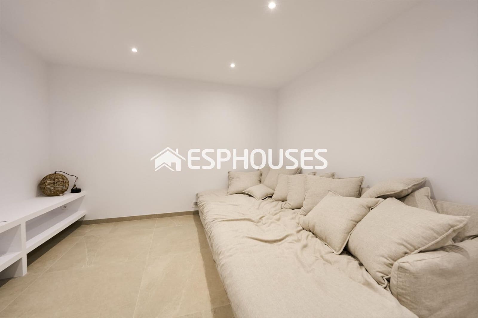 3 slaapkamer Villa te koop in Alfaz del Pi / L'Alfas del Pi met zwembad garage - € 760.000 (Ref: 9445064)