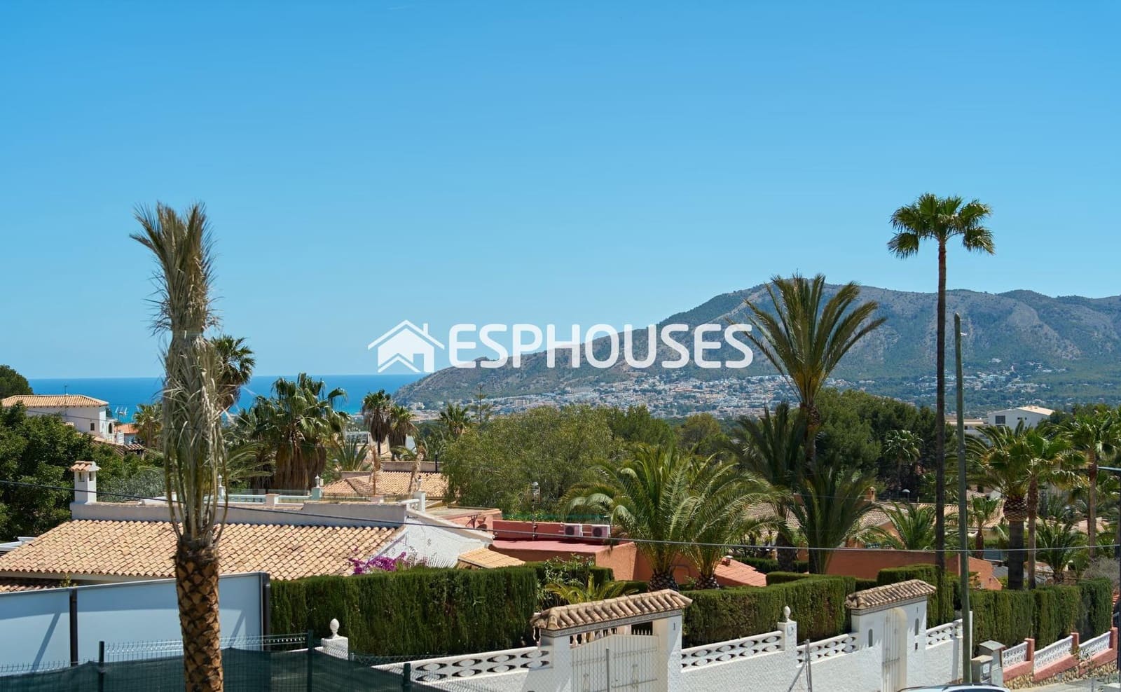 3 slaapkamer Villa te koop in Alfaz del Pi / L'Alfas del Pi met zwembad garage - € 760.000 (Ref: 9445064)