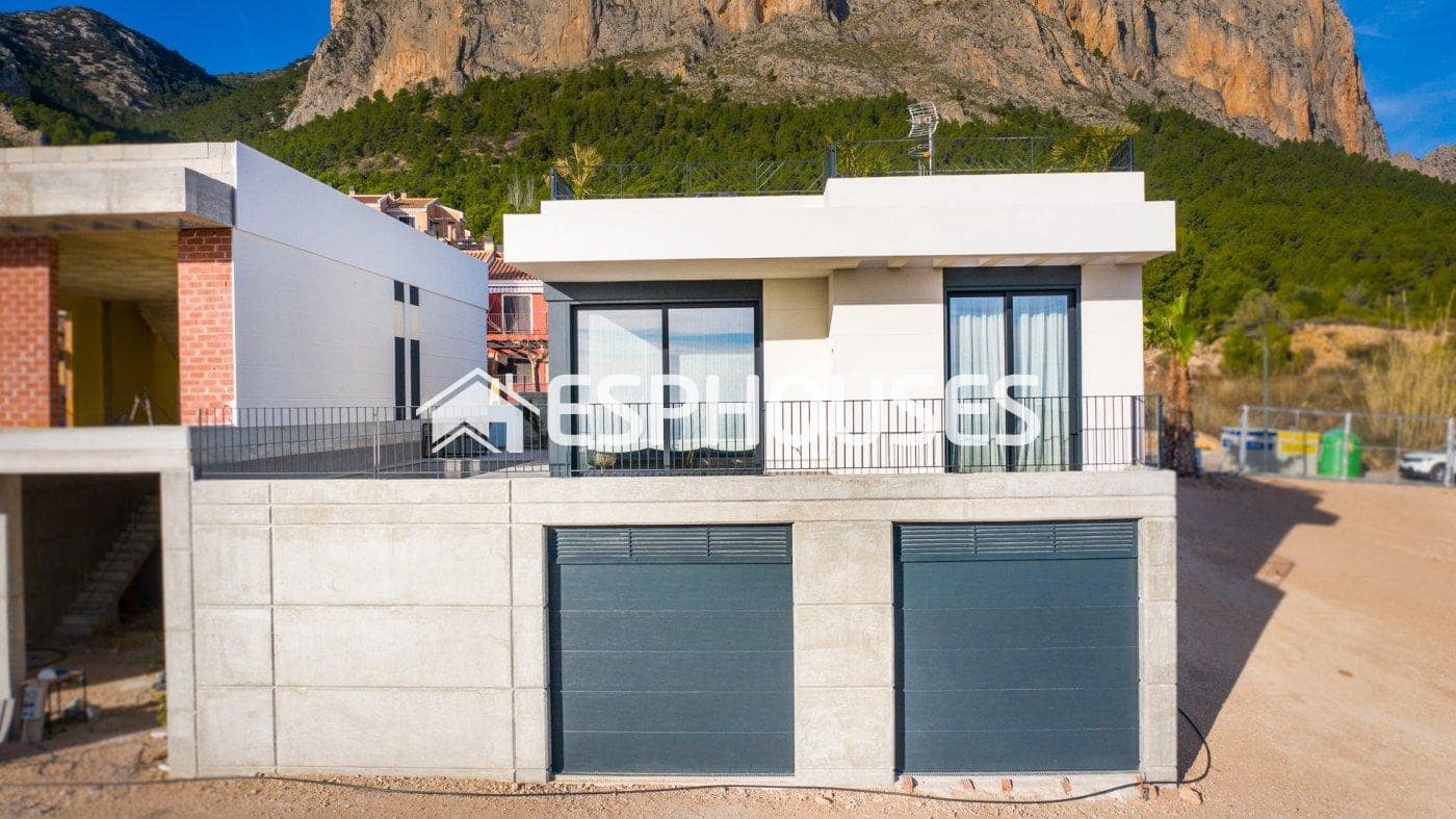 3 slaapkamer Villa te koop in Polop met zwembad garage - € 358.000 (Ref: 9445067)