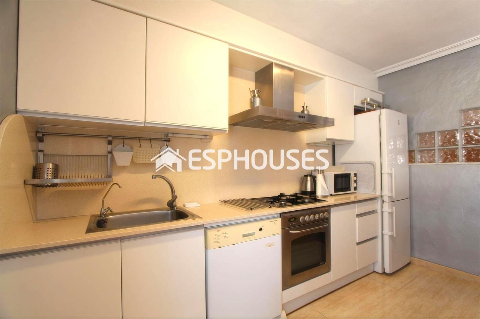 3 sovrum Bungalow till salu i Guardamar del Segura med garage - 299 000 € (Ref: 9445068)