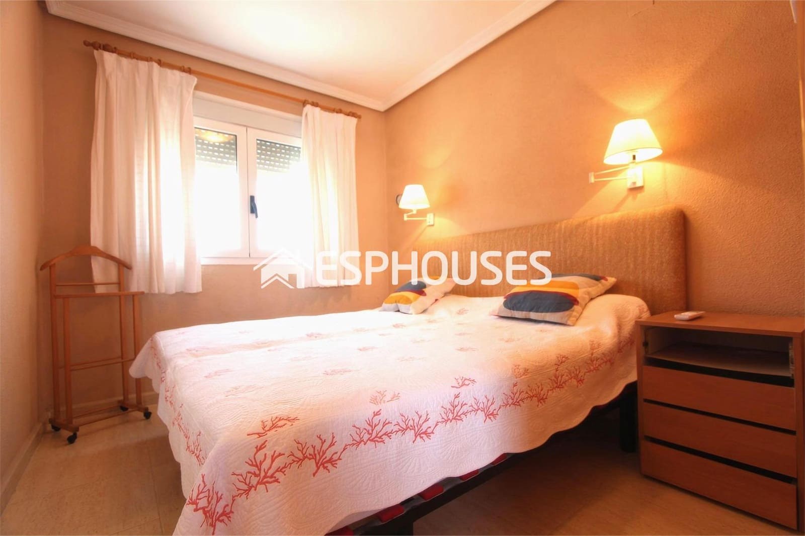 3 sovrum Bungalow till salu i Guardamar del Segura med garage - 299 000 € (Ref: 9445068)