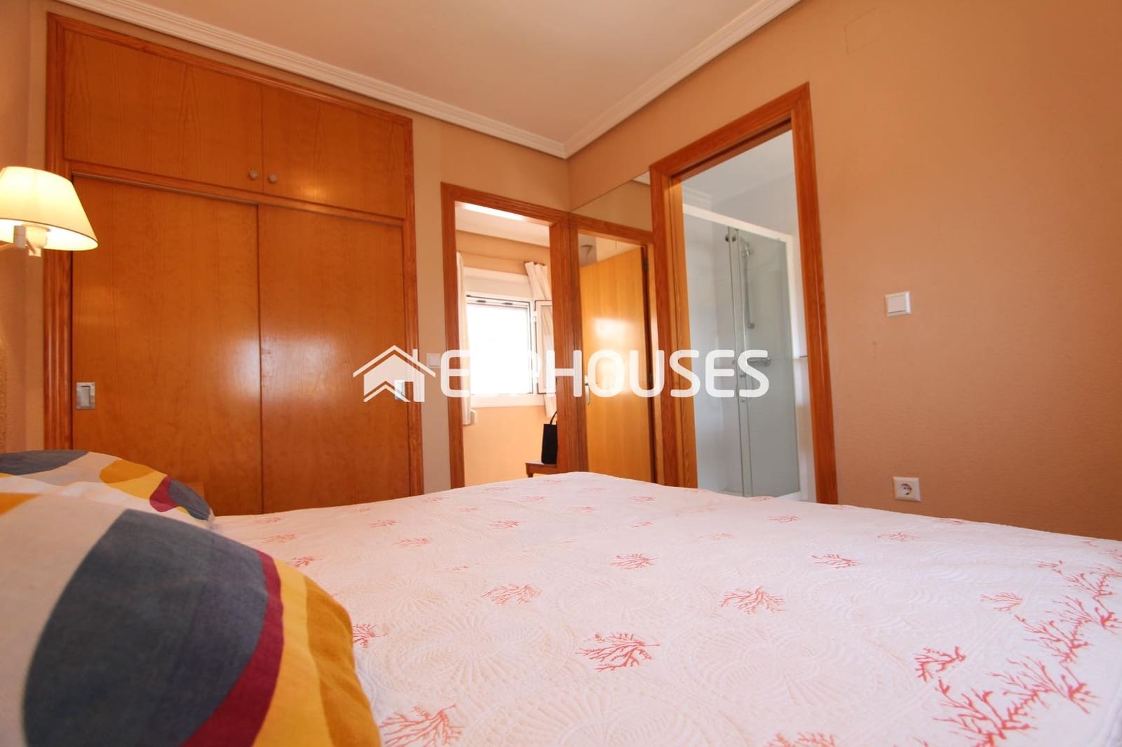 3 sovrum Bungalow till salu i Guardamar del Segura med garage - 299 000 € (Ref: 9445068)