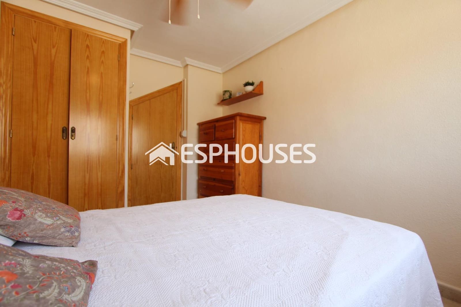 3 sovrum Bungalow till salu i Guardamar del Segura med garage - 299 000 € (Ref: 9445068)