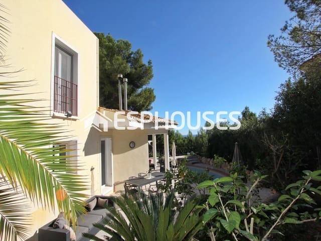 4 makuuhuone Huvila myytävänä paikassa Altea mukana uima-altaan - 530 000 € (Ref: 9445069)