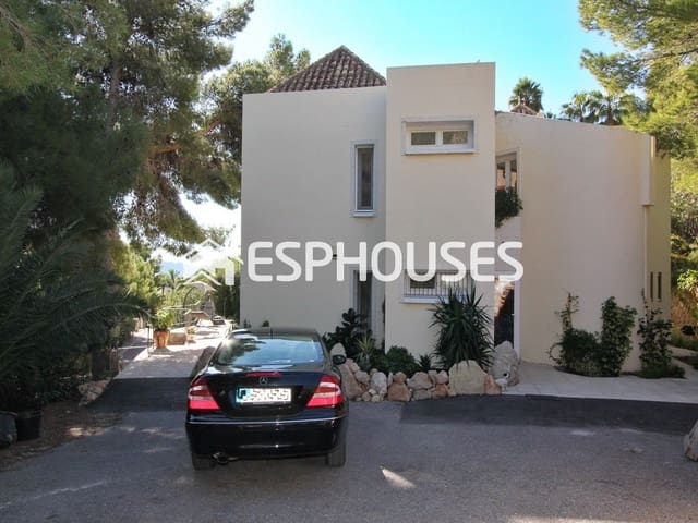 Chalet de 4 habitaciones en Altea la Vella, Altea en venta con piscina garaje - 530.000 € (Ref: 9445069)