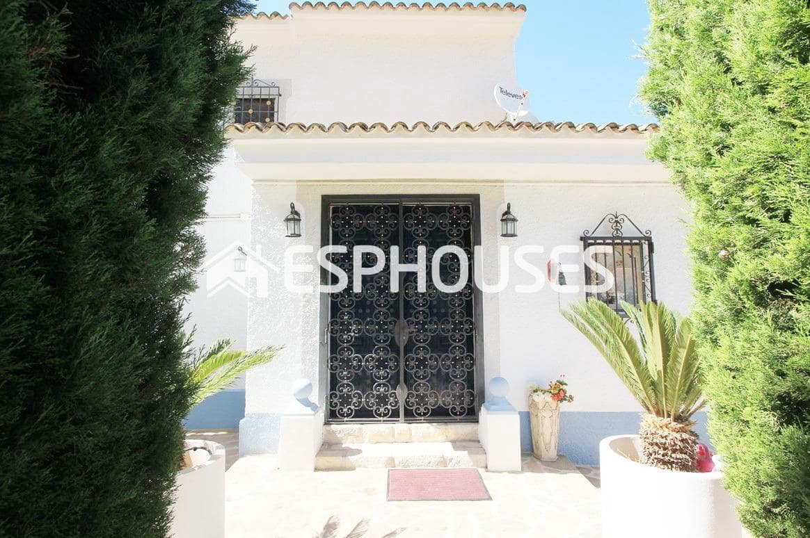 5 soveværelse Villa til salg i Guadalest med garage - € 520.000 (Ref: 9445070)