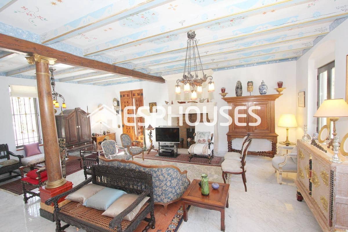 5 soveværelse Villa til salg i Guadalest med garage - € 520.000 (Ref: 9445070)