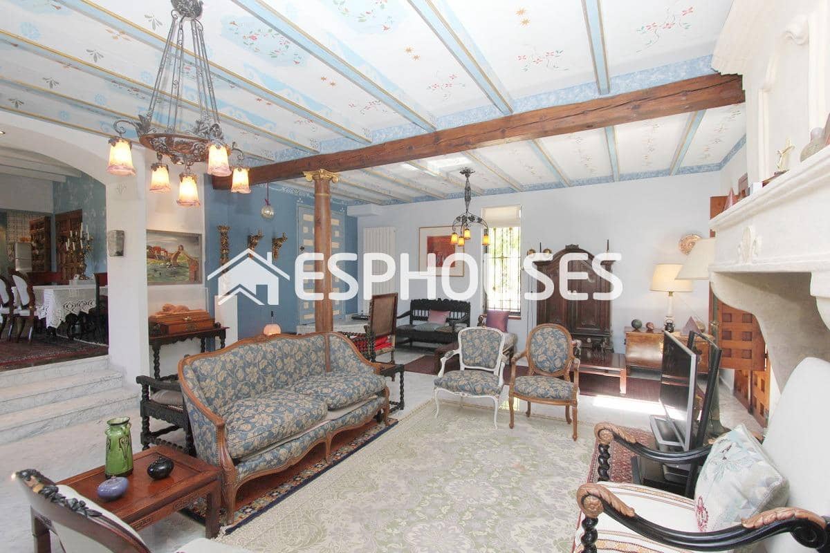 5 soveværelse Villa til salg i Guadalest med garage - € 520.000 (Ref: 9445070)