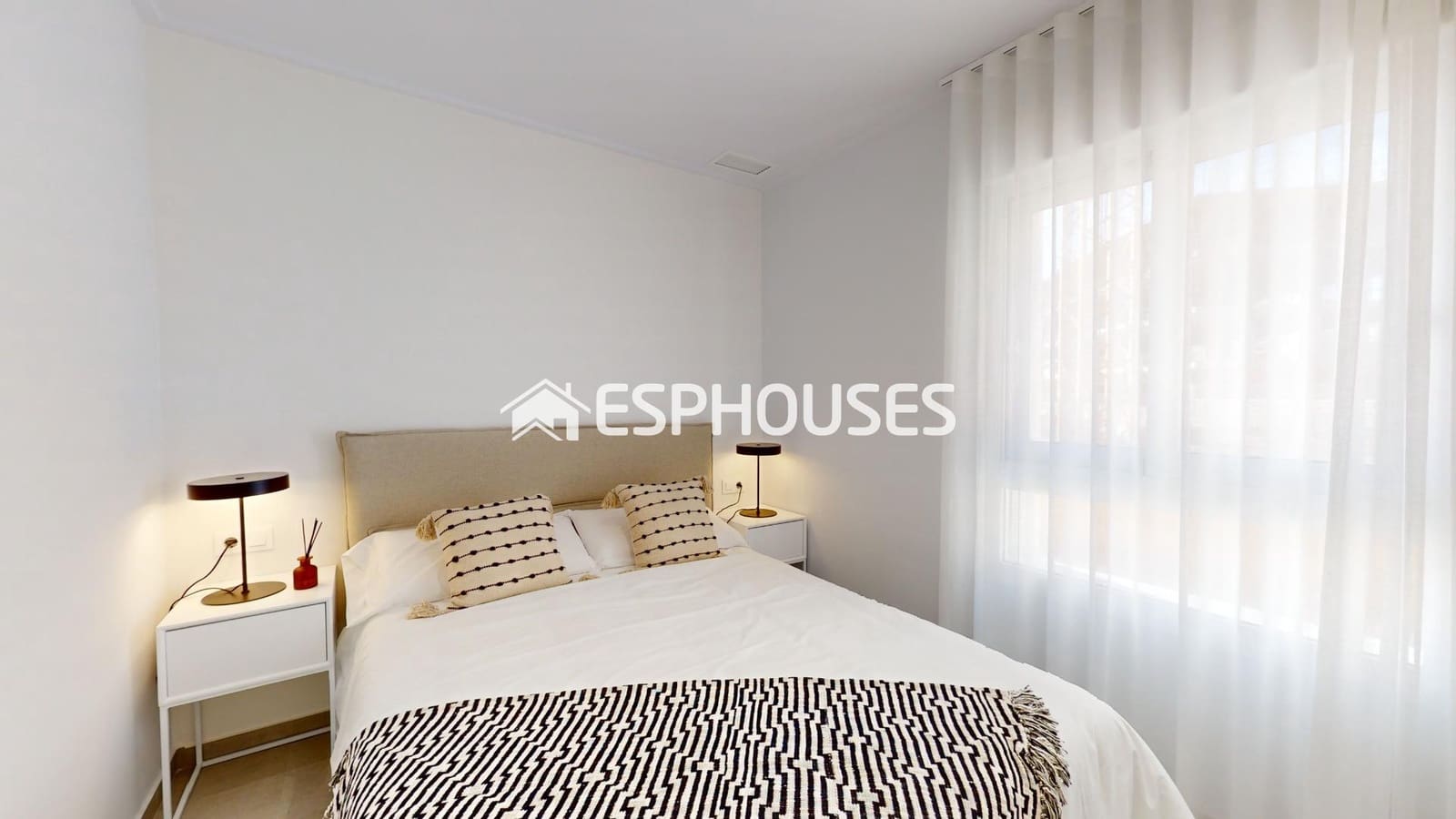 3 sovrum Lägenhet till salu i Guardamar del Segura med pool garage - 299 900 € (Ref: 9445075)