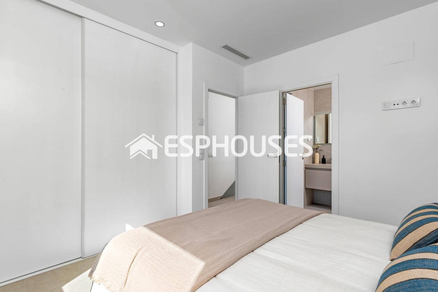 3 soverom Villa til salgs i Pilar de la Horadada med svømmebasseng garasje - € 539 900 (Ref: 9445081)
