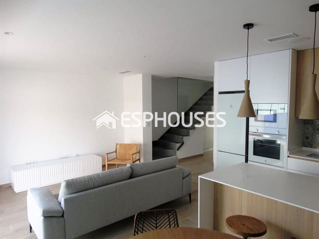 Bungalow de 3 habitaciones en Pilar de la Horadada ciudad, Pilar de la Horadada en venta con piscina garaje - 425.000 € (Ref: 9445085)