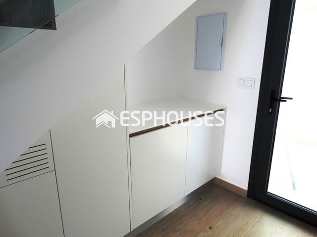 3 soveværelse Semi-Rækkehus til salg i Pilar de la Horadada ciudad, Pilar de la Horadada med swimmingpool - € 425.000 (Ref: 9445085)