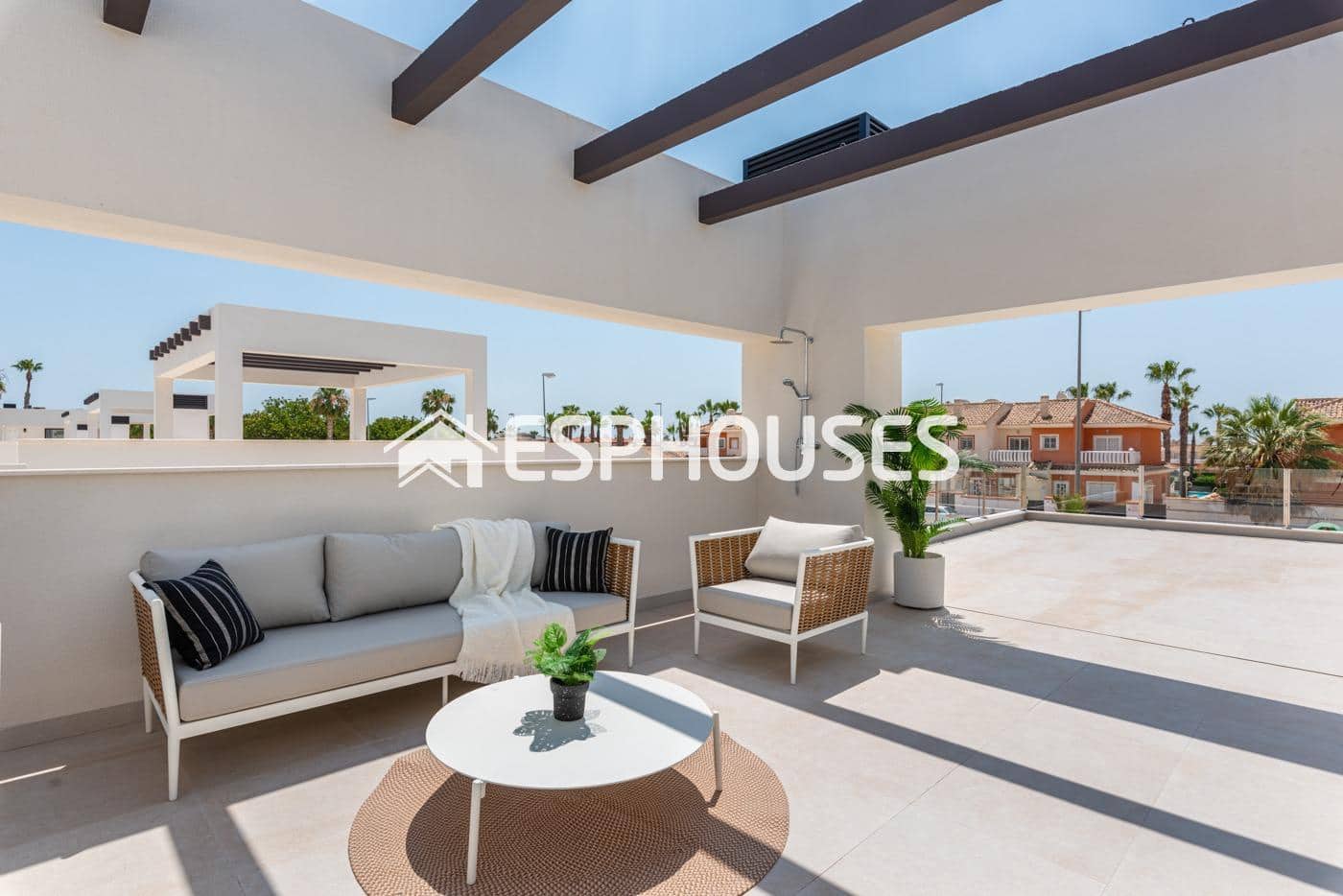 Chalet de 3 habitaciones en Rojales en venta con piscina garaje - 884.450 € (Ref: 9445089)