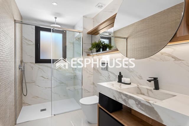 Chalet de 3 habitaciones en Ciudad Quesada, Rojales en venta con piscina garaje - 884.450 € (Ref: 9445089)