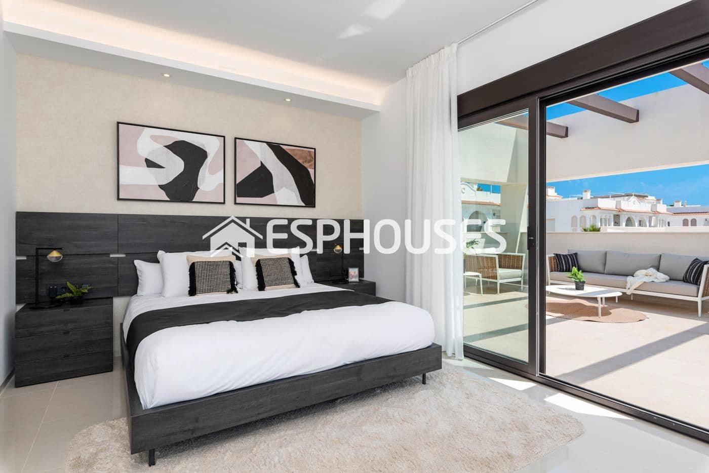 Chalet de 3 habitaciones en Rojales en venta con piscina garaje - 884.450 € (Ref: 9445089)