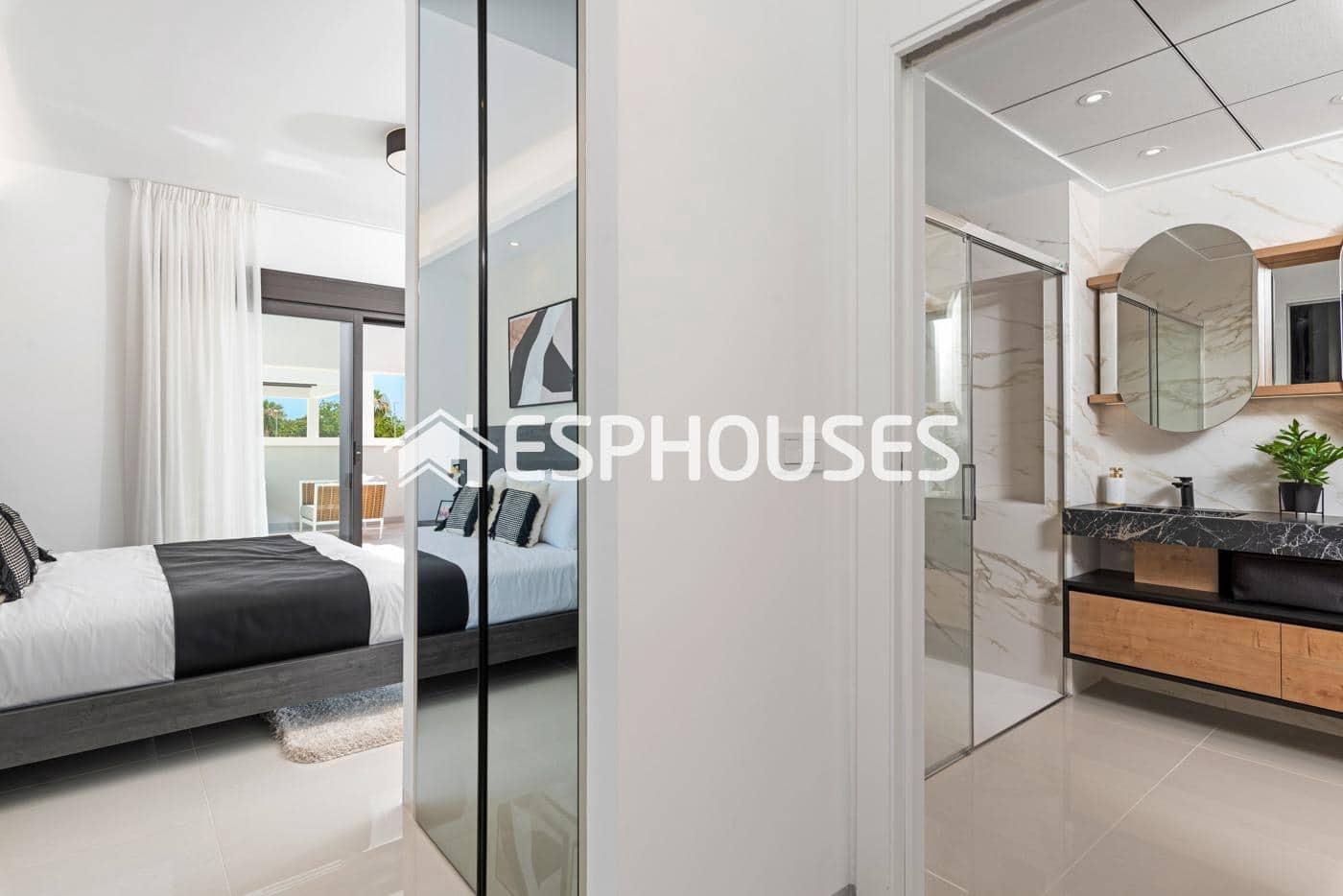 Chalet de 3 habitaciones en Rojales en venta con piscina garaje - 884.450 € (Ref: 9445089)