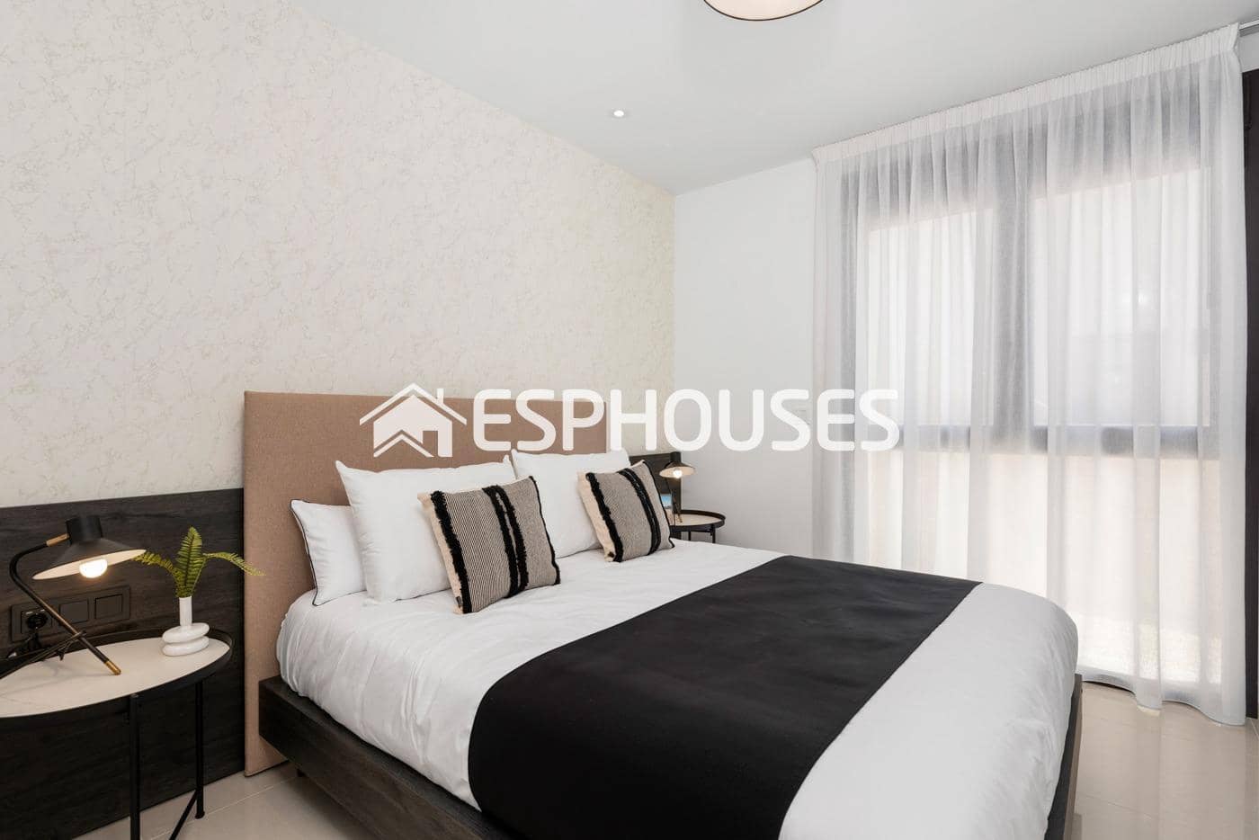 Chalet de 3 habitaciones en Rojales en venta con piscina garaje - 884.450 € (Ref: 9445089)