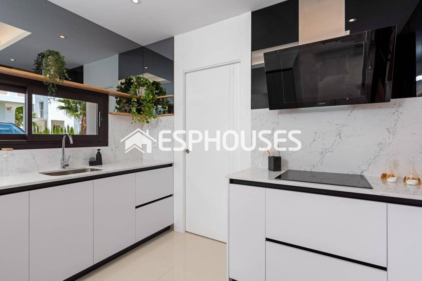 Chalet de 3 habitaciones en Rojales en venta con piscina garaje - 884.450 € (Ref: 9445089)