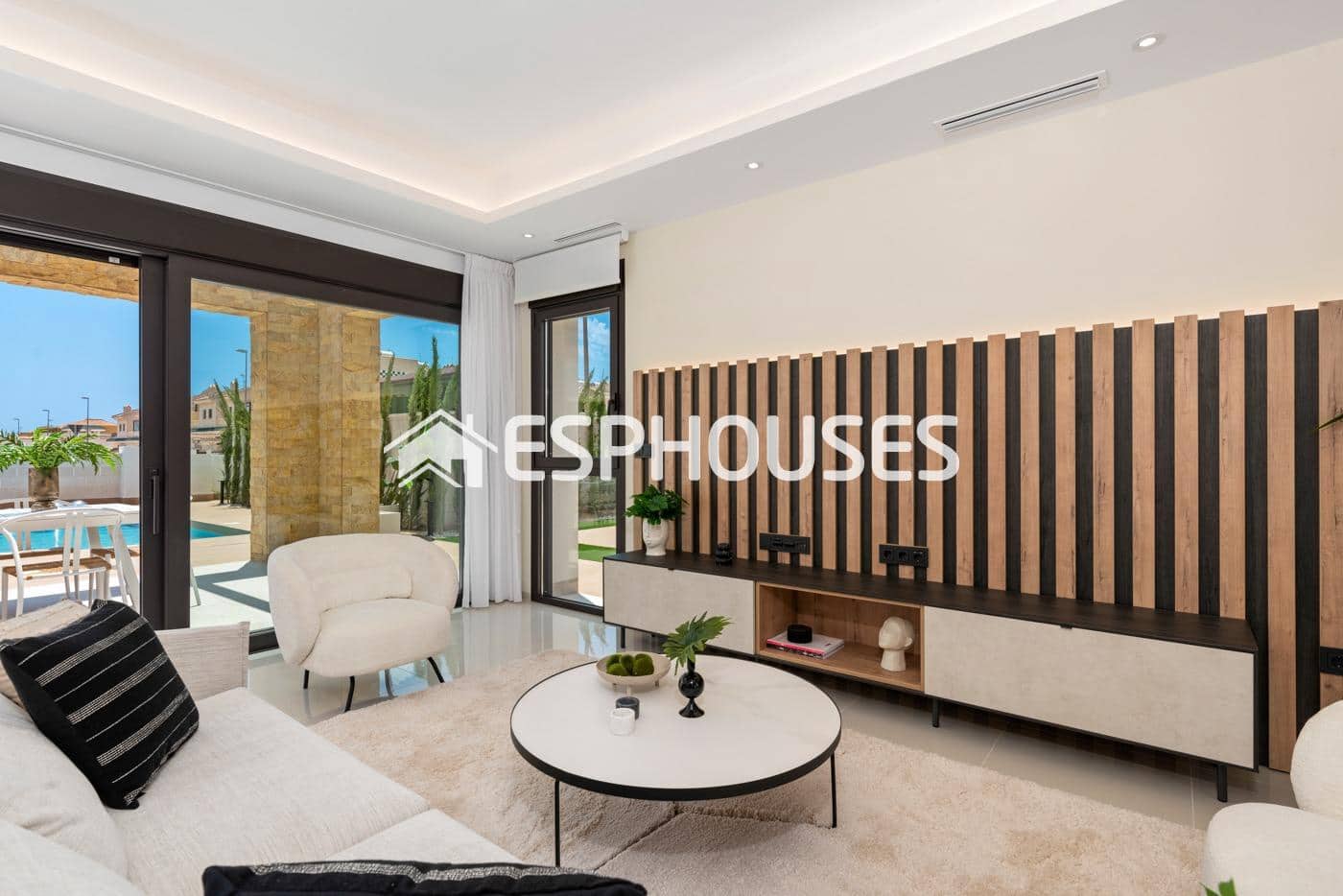 Chalet de 3 habitaciones en Rojales en venta con piscina garaje - 884.450 € (Ref: 9445089)